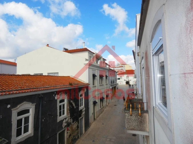 Escritório para Arrendamento em Santa Maria, São Pedro e Matacães Foto 10