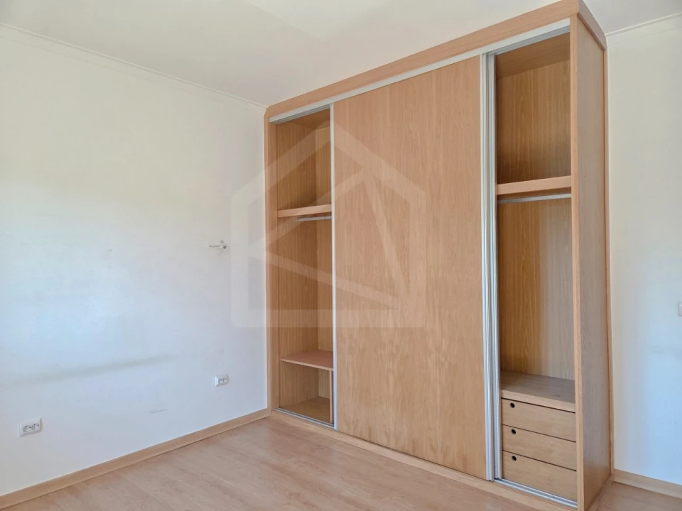 Moradia T4 para Venda em Pombeiro de Ribavizela Foto 11