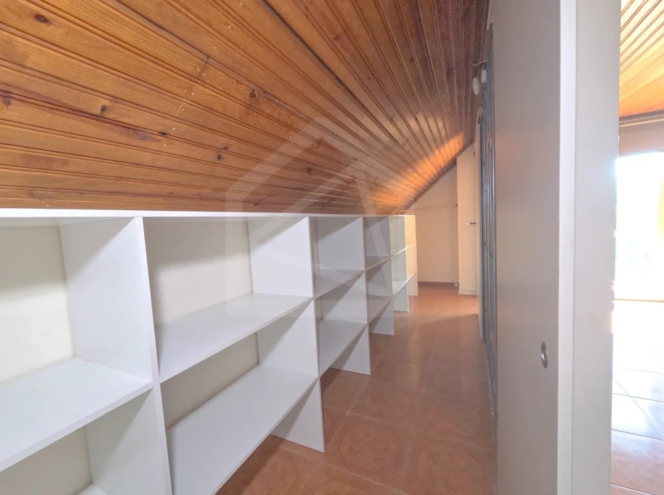Moradia T4 para Venda em Pombeiro de Ribavizela Foto 25