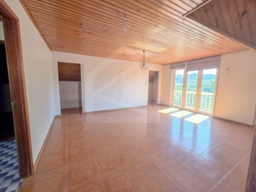 Moradia T4 para Venda em Pombeiro de Ribavizela