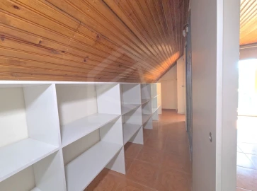 Moradia T4 para Venda em Pombeiro de Ribavizela