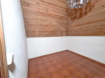 Moradia T4 para Venda em Pombeiro de Ribavizela