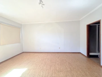 Moradia T4 para Venda em Pombeiro de Ribavizela