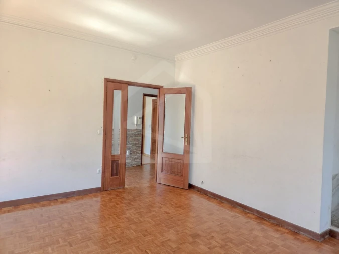 Moradia T4 para Venda em Pombeiro de Ribavizela Foto 5