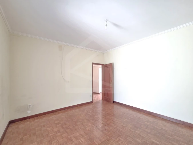 Moradia T4 para Venda em Pombeiro de Ribavizela Foto 7