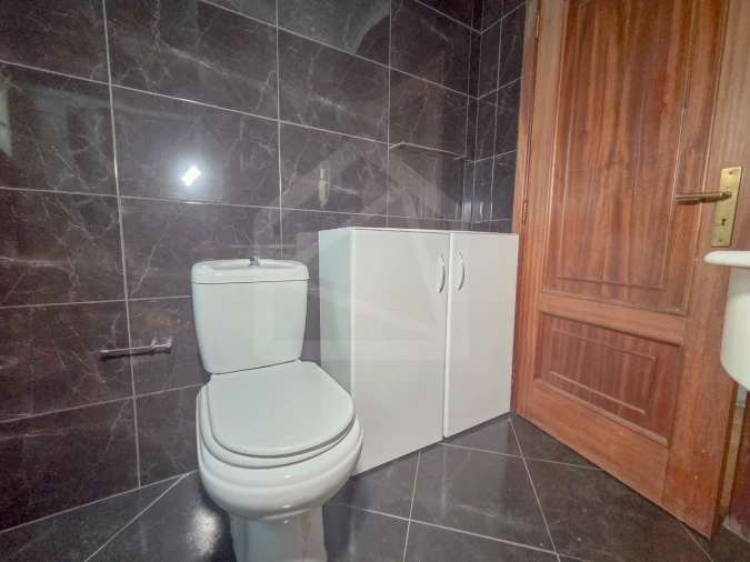Moradia T4 para Venda em Pombeiro de Ribavizela Foto 14
