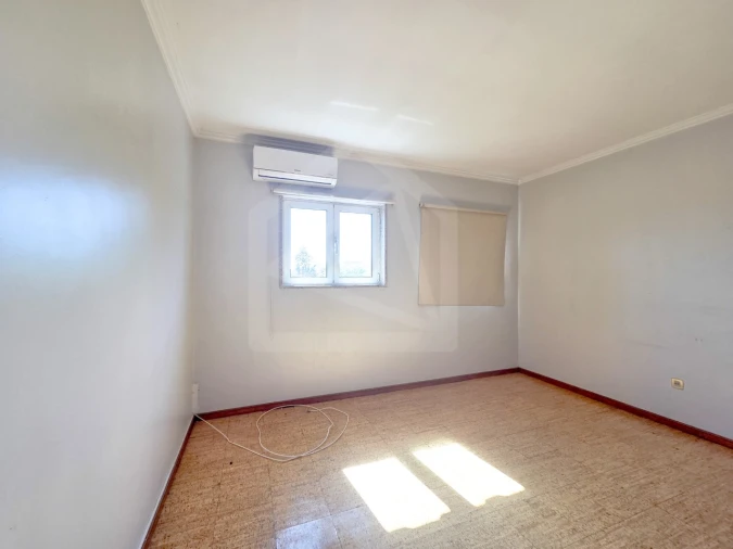 Moradia T4 para Venda em Pombeiro de Ribavizela Foto 32