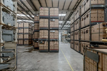 Armazém para Arrendamento em Carregado e Cadafais