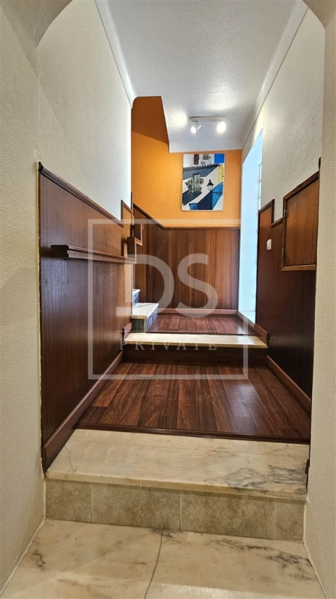 Moradia T5 para Venda em Aveiras de Cima