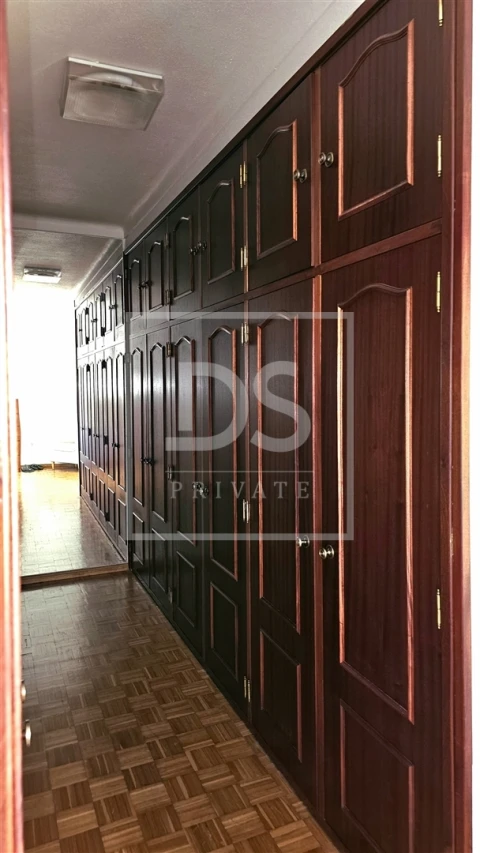 Moradia T5 para Venda em Aveiras de Cima