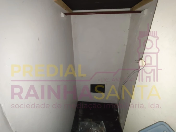 Moradia T3 para Venda em Rio Maior Foto 9