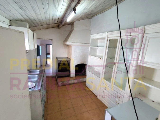 Moradia T3 para Venda em Rio Maior Foto 18
