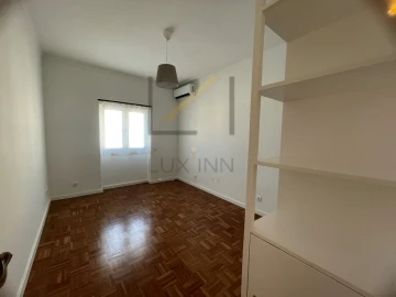 Apartamento T4 para Arrendamento em União das Freguesias de Setúbal