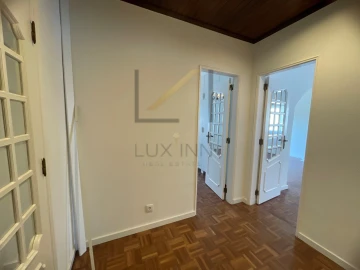 Apartamento T4 para Arrendamento em União das Freguesias de Setúbal