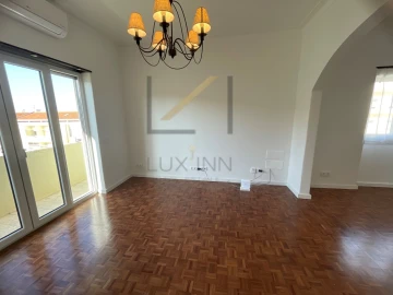 Apartamento T4 para Arrendamento em União das Freguesias de Setúbal