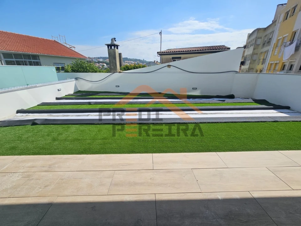 Apartamento T3 para Venda em Ramada e Caneças Foto 23