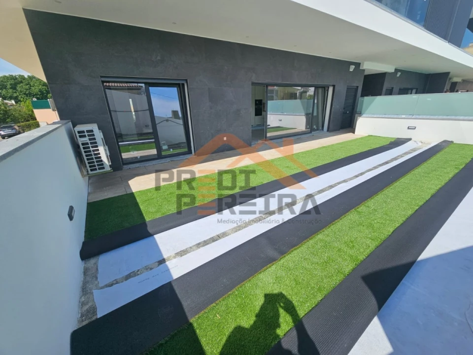 Apartamento T3 para Venda em Ramada e Caneças Foto 33