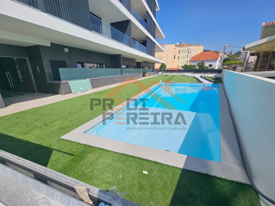Apartamento T3 para Venda em Ramada e Caneças Foto 1
