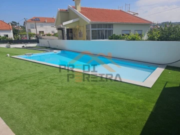 Apartamento T3 para Venda em Ramada e Caneças