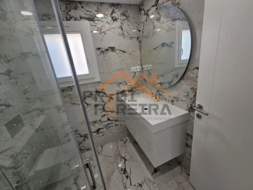 Apartamento T3 para Venda em Ramada e Caneças