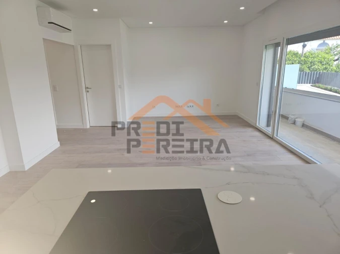 Apartamento T3 para Venda em Ramada e Caneças Foto 6