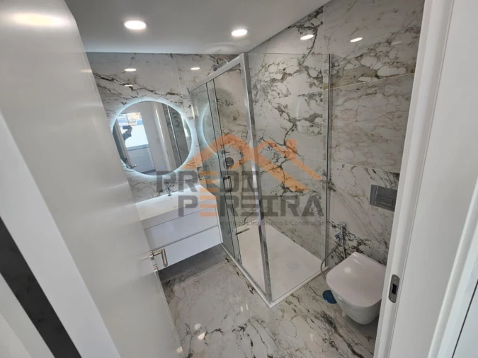 Apartamento T3 para Venda em Ramada e Caneças Foto 19