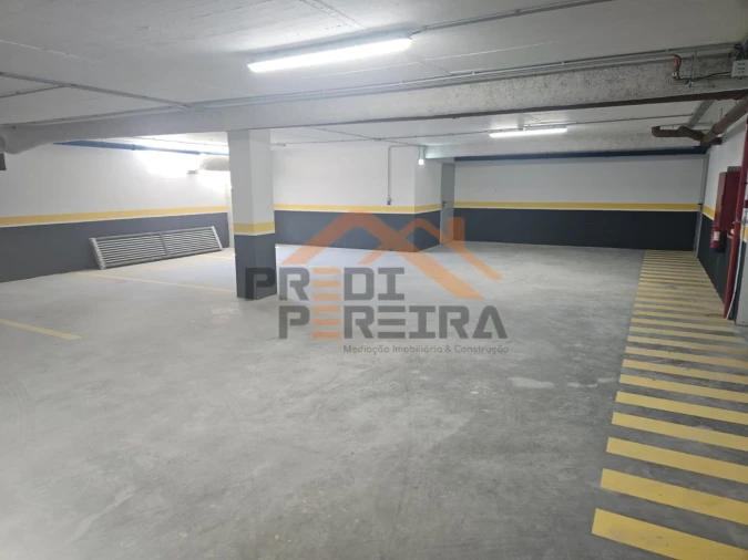 Apartamento T3 para Venda em Ramada e Caneças Foto 20