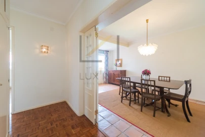 Apartamento T3 para Venda em Oeiras e São Julião da Barra, Paço de Arcos e Caxias