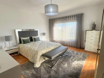 Moradia T3 para Venda em Carvalhosa