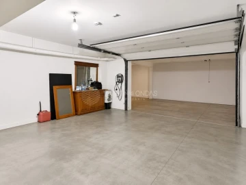 Moradia T3 para Venda em Carvalhosa