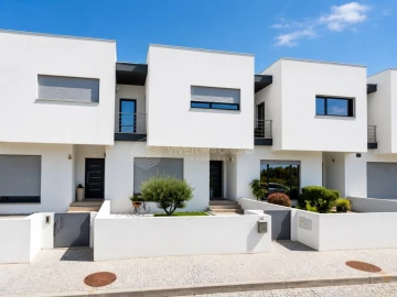 Moradia T3 para Venda em Carvalhosa