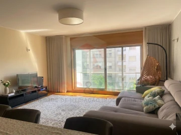 Apartamento T2 para Venda em Cidade da Maia