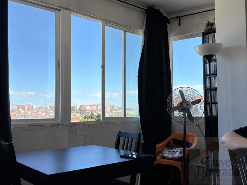 Apartamento T2 para Venda em Arroios Foto 4