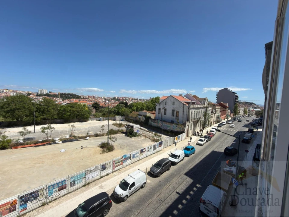 Apartamento T2 para Venda em Arroios Foto 5