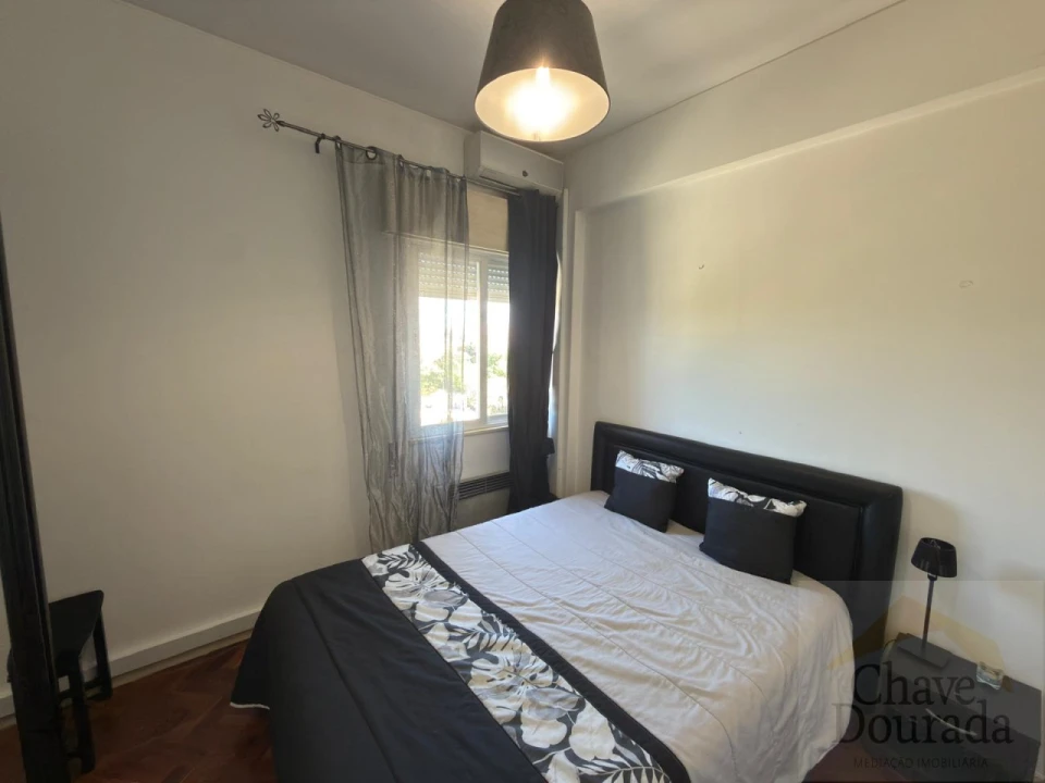 Apartamento T2 para Venda em Arroios Foto 10