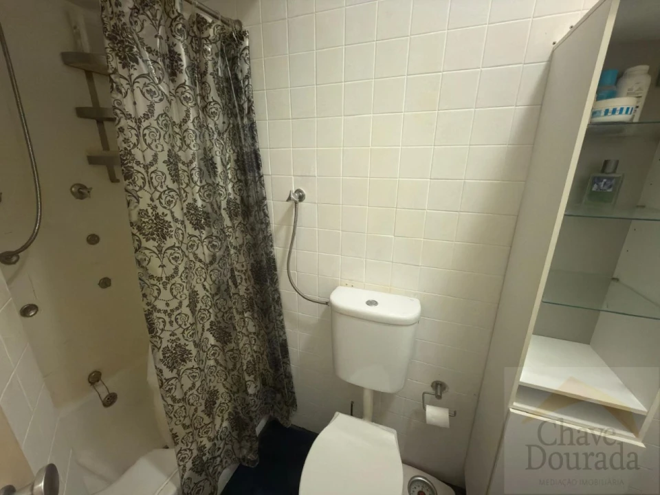 Apartamento T2 para Venda em Arroios Foto 16