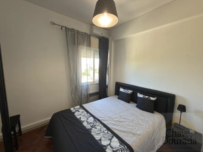 Apartamento T2 para Venda em Arroios Foto 10