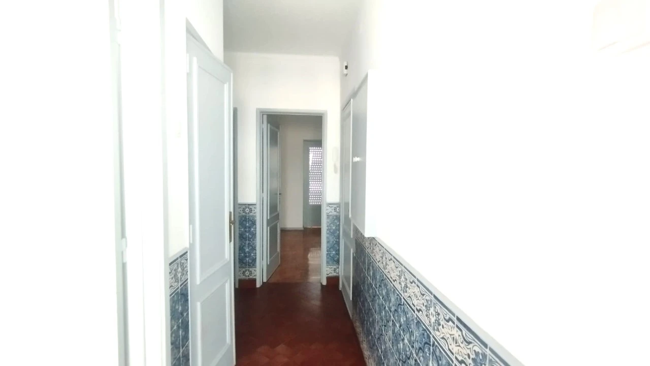 Apartamento T2 para Arrendamento em Falagueira-Venda Nova Foto 4