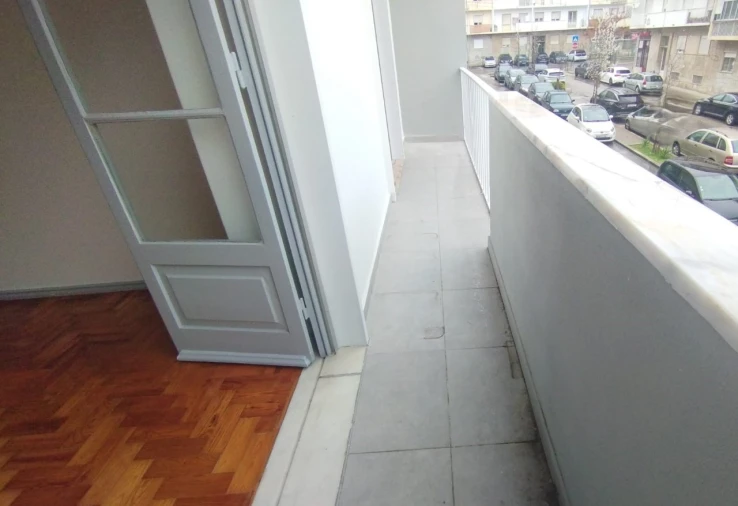 Apartamento T2 para Arrendamento em Falagueira-Venda Nova Foto 12