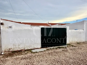 Moradia T2 para Venda em Crato e Mártires, Flor da Rosa e Vale do Peso
