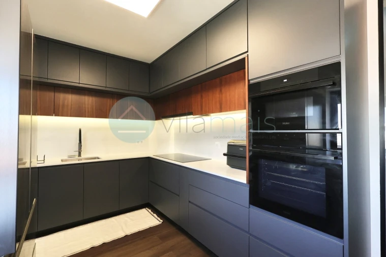 Apartamento T4 para Venda em São Mamede de Infesta e Senhora da Hora Foto 11