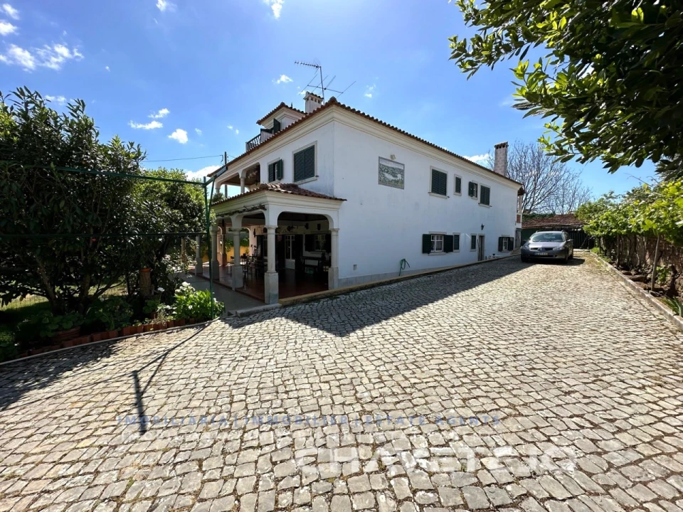 Moradia T7 para Venda em Serra e Junceira Foto 1