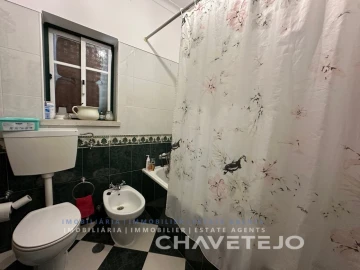 Moradia T7 para Venda em Serra e Junceira