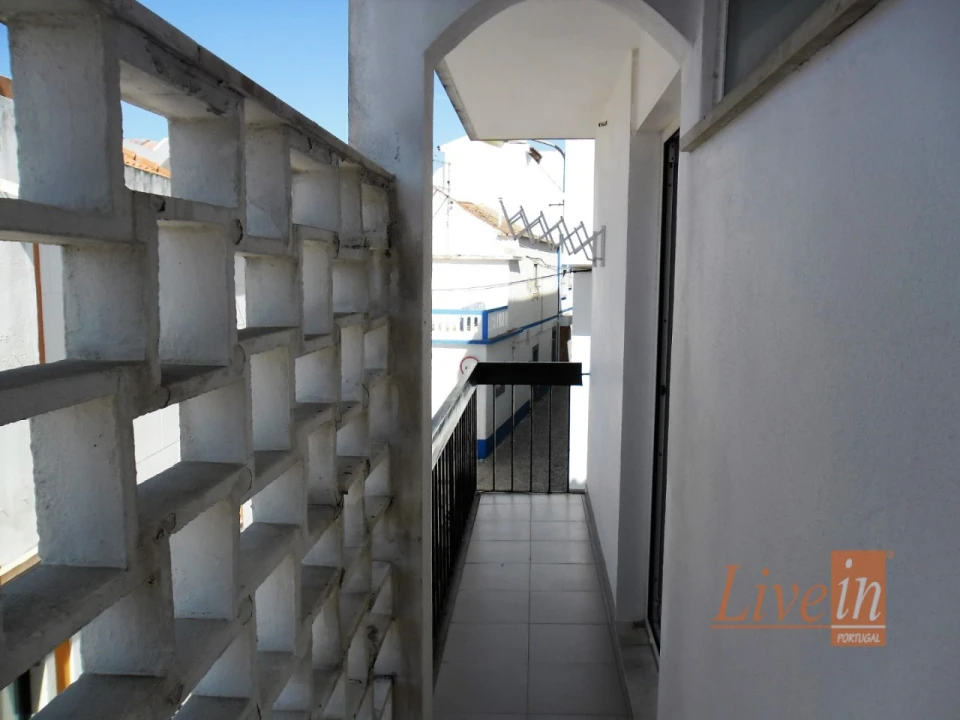 Apartamento T1 para Arrendamento em Ericeira Foto 11