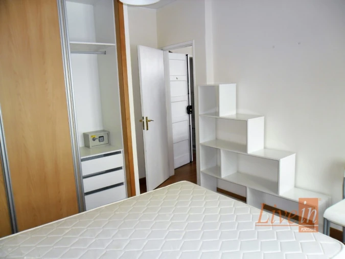 Apartamento T1 para Arrendamento em Ericeira Foto 6