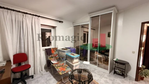 Apartamento T3 para Venda em Alcanena e Vila Moreira