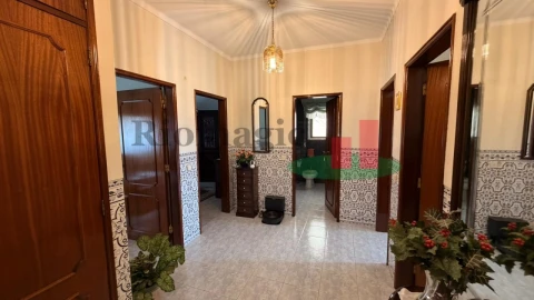 Apartamento T3 para Venda em Alcanena e Vila Moreira