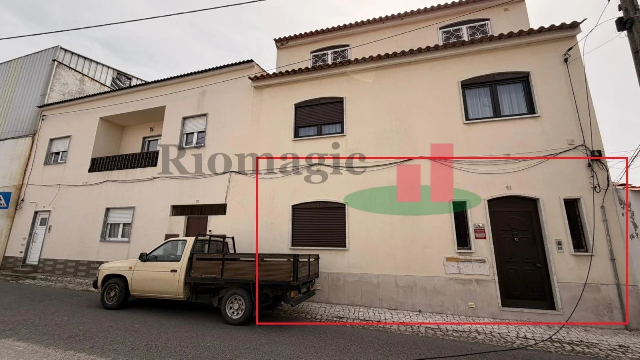 Apartamento T2 para Venda em Alcanena e Vila Moreira Foto 1