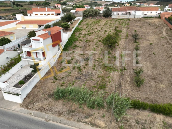 Terreno para Venda em Freiria Foto 2