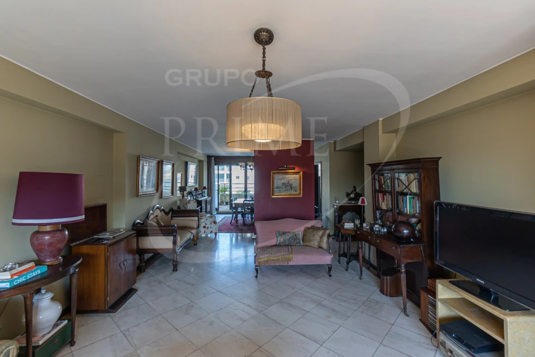 Apartamento T4 para Venda em Ramalde Foto 2